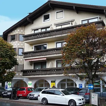 Almliesl Zell-411 Τσελ αμ Ζέε